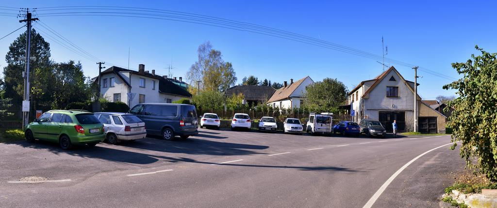 Penzion Na Pastousce Malsice Eksteriør billede